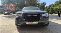 کرایسلەر 300